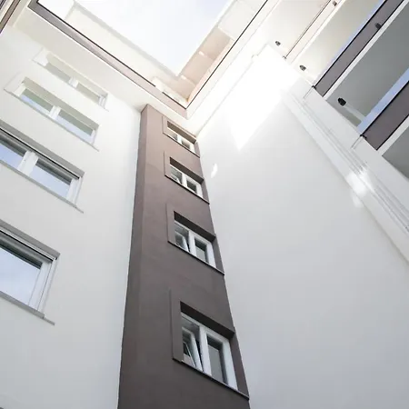 E-twelve Apartment Naples