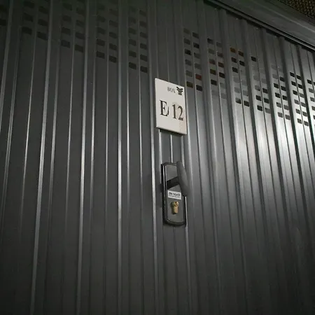 E-twelve * Νάπολη